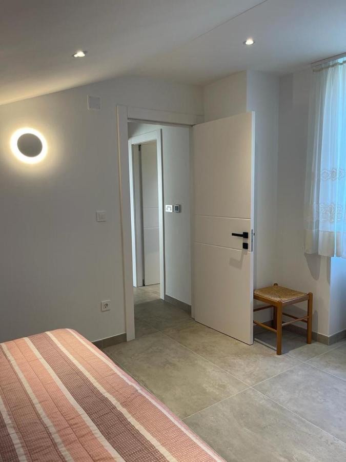 Apartment Hrabric Njivice Eksteriør bilde