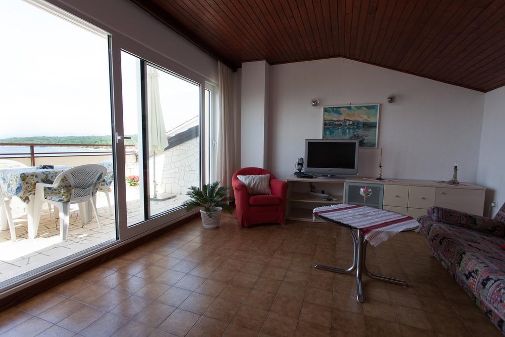 Apartment Hrabric Njivice Rom bilde